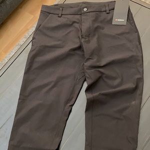 Lululemon Men’s golf pant